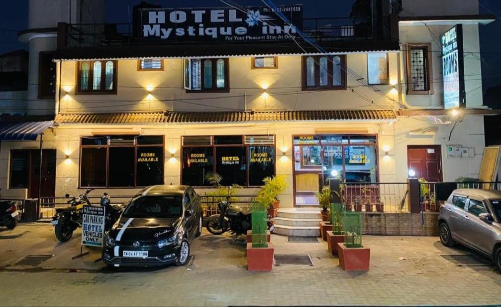 Hotel Mystique Inn Ooty Ngoại thất bức ảnh